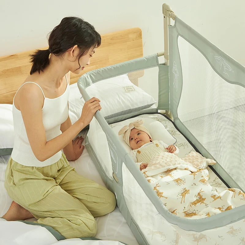 Simple and Lightweight Baby Cot